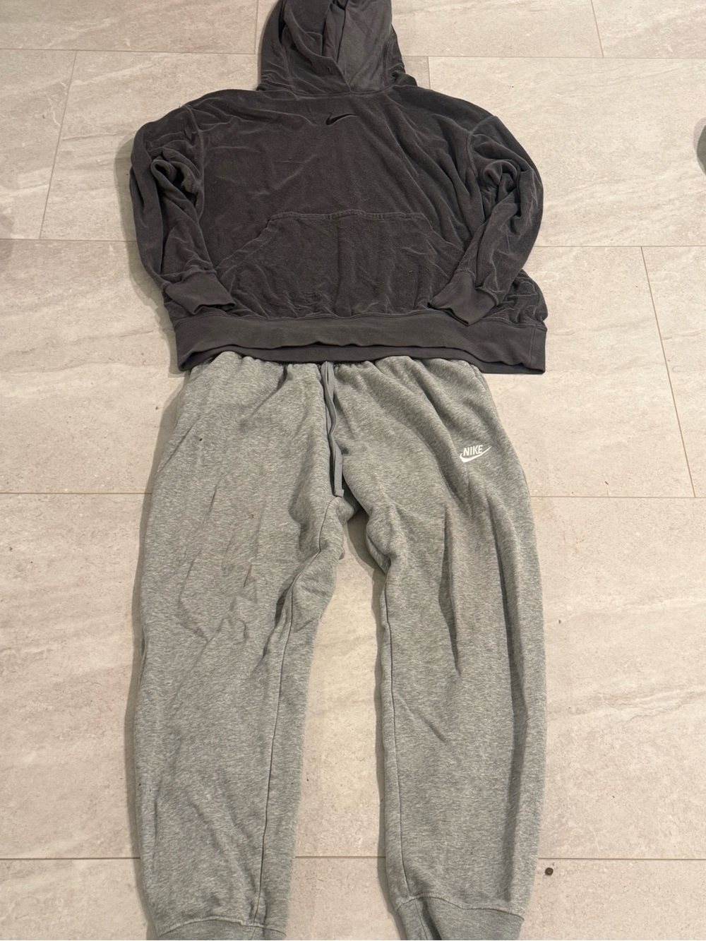 Nike Kids Gray Sweatpants with White Logo